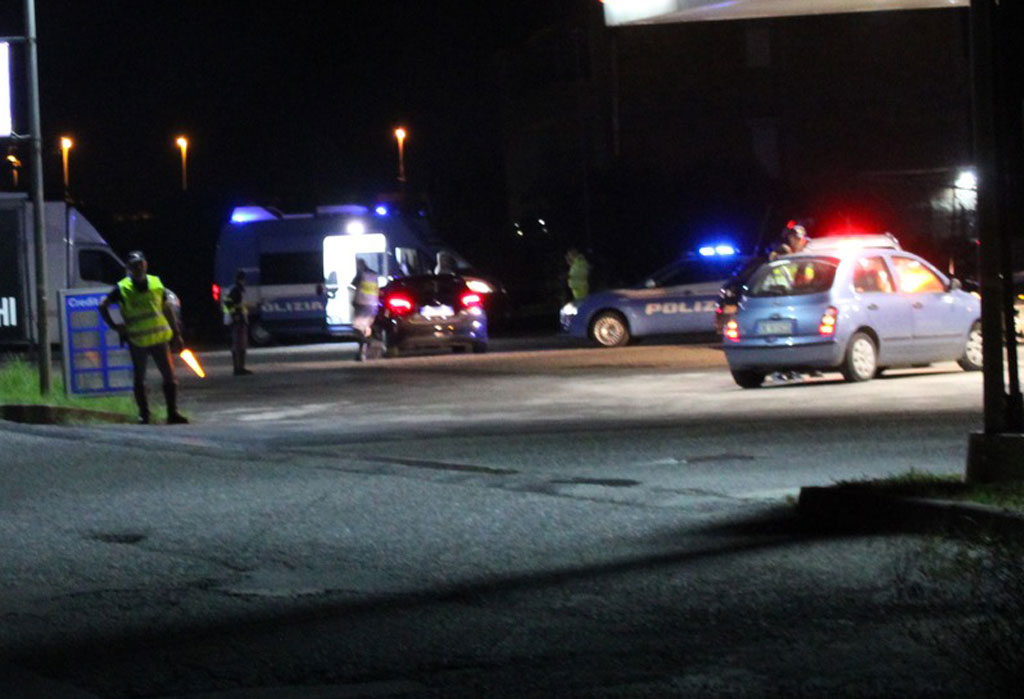 polizia7128_6948267081241143042_n_ae129.jpg
