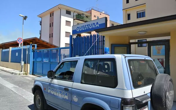 Violenza sessuale a una minorenne, un arresto a Crotone 