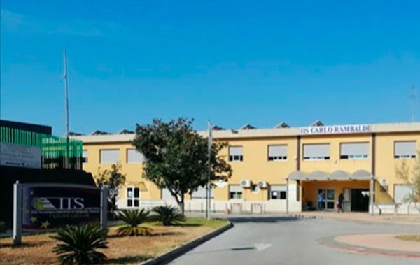 Lamezia, nell'offerta formativa del Polo Tecnologico anche l’indirizzo “Chimica Materiali e Biotecnologie”
