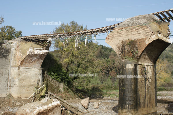 ponte-ferrovia-crollato-ter