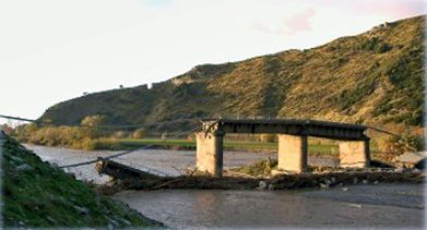 Ricostruzione ponte sul Savuto, le rassicurazioni del presidente Provincia Bruno su prosecuzione iter