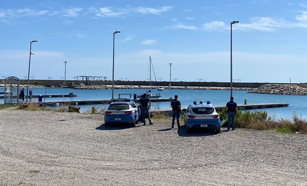 Inchiesta su installazione pontili al porto di Catanzaro: misura cautelare per dirigente comunale e legale rappresentante di una società
