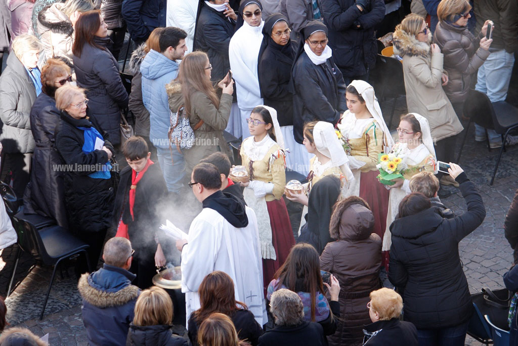 porta-santa-1-13-dic-2015-7.jpg