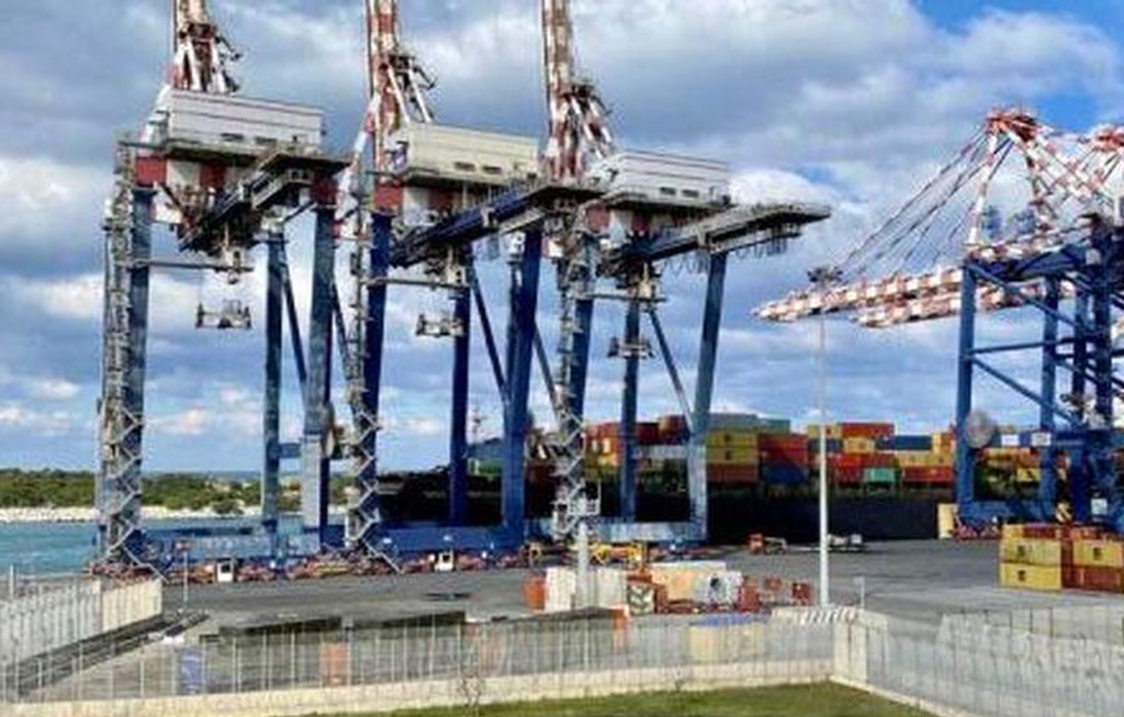 Assessore Calabrese a fianco lavoratori Porto di Gioia Tauro e sindaci: "Direttiva europea creerà collasso"