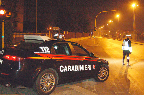 Calabria: Gira con mazze da baseball e piedi di porco nel bagagliaio, 28enne denunciato