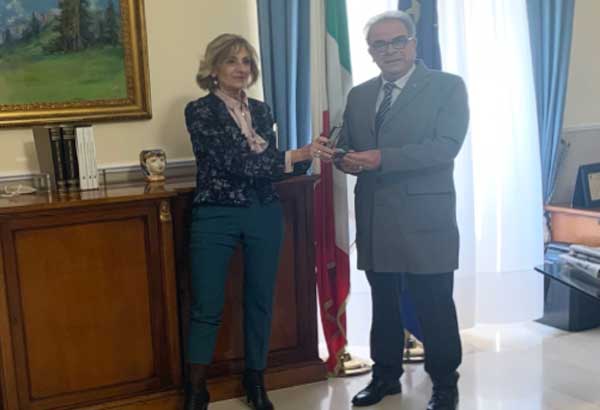"Giorno della Memoria", a Catanzaro cerimonia di consegna medaglia d'onore a due calabresi deportati nei lager