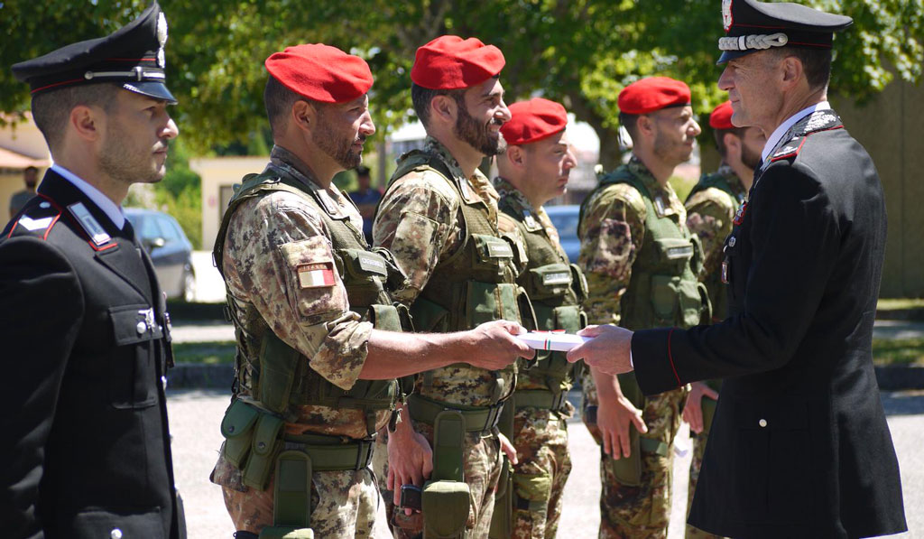 Carabinieri, Comandante Legione premia militari Vibo Valentia