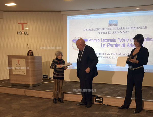 Lamezia: Prima uscita ufficiale del presidente Oliverio al premio letterario “Le parole di Arianna”