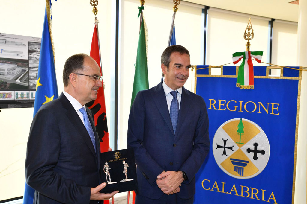 pres-albania-in-calabria4818d39_2dc35.jpg