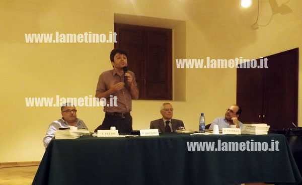 presentazione-libro-santoro-grillo-lamezia-2013-bis.jpg