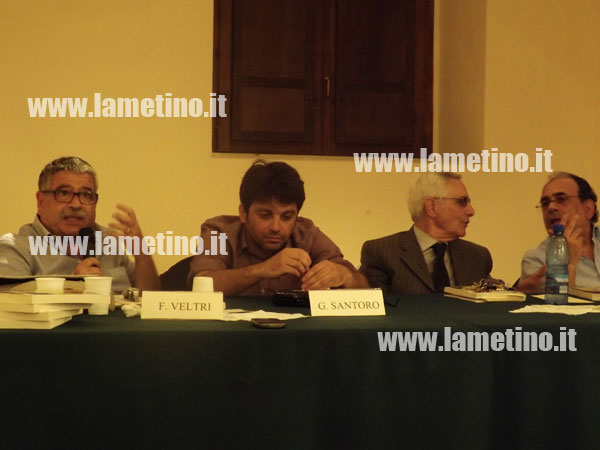 Lamezia: Lamezia: Presentato il libro di Giuliano Santoro “Un Grillo qualunque”