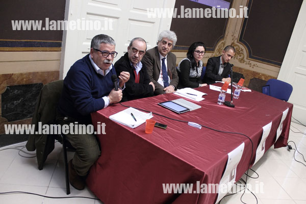 presentazione-libro-veltri-varano-aprile-2014-3.jpg