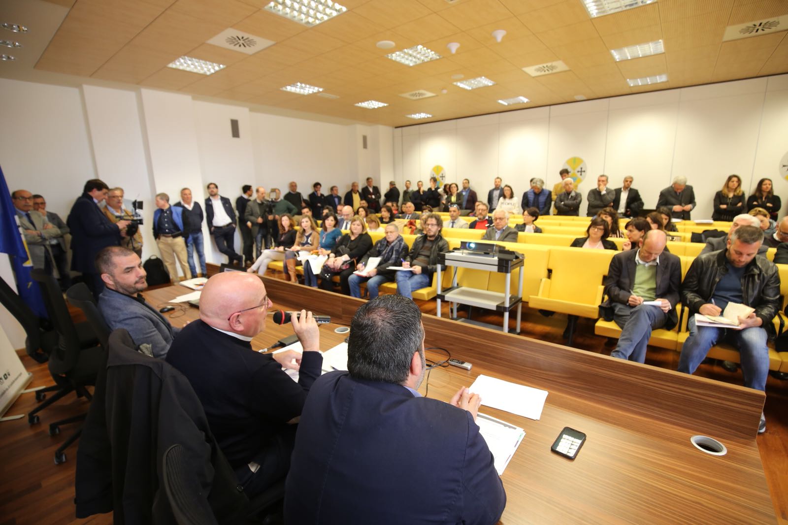 Regione: presentati nuovi bandi "Dote lavoro ed Inclusione Attiva" e "Garanzia Giovani"