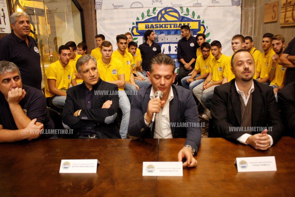 presentazione_basket_lamezia1_2015.jpg