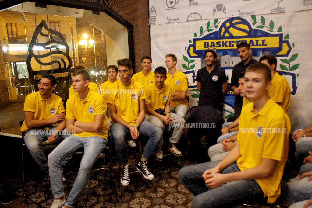 presentazione_basket_lamezia2_2015.jpg