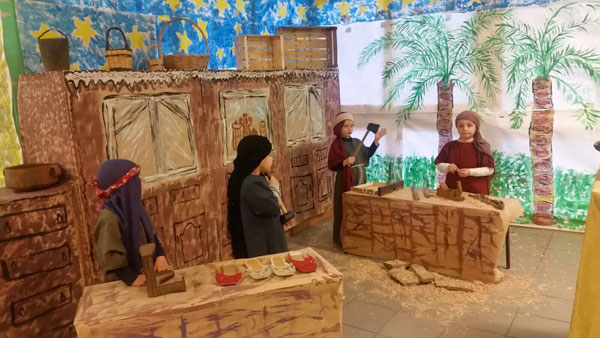 Inaugurato il presepe vivente dell'Istituto "Nicotera Costabile"