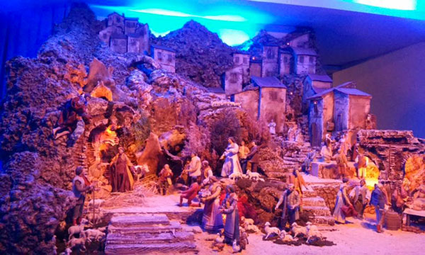 Lamezia: domani inaugurazione presepe Casa Tamburelli, attesa telefonata del Papa