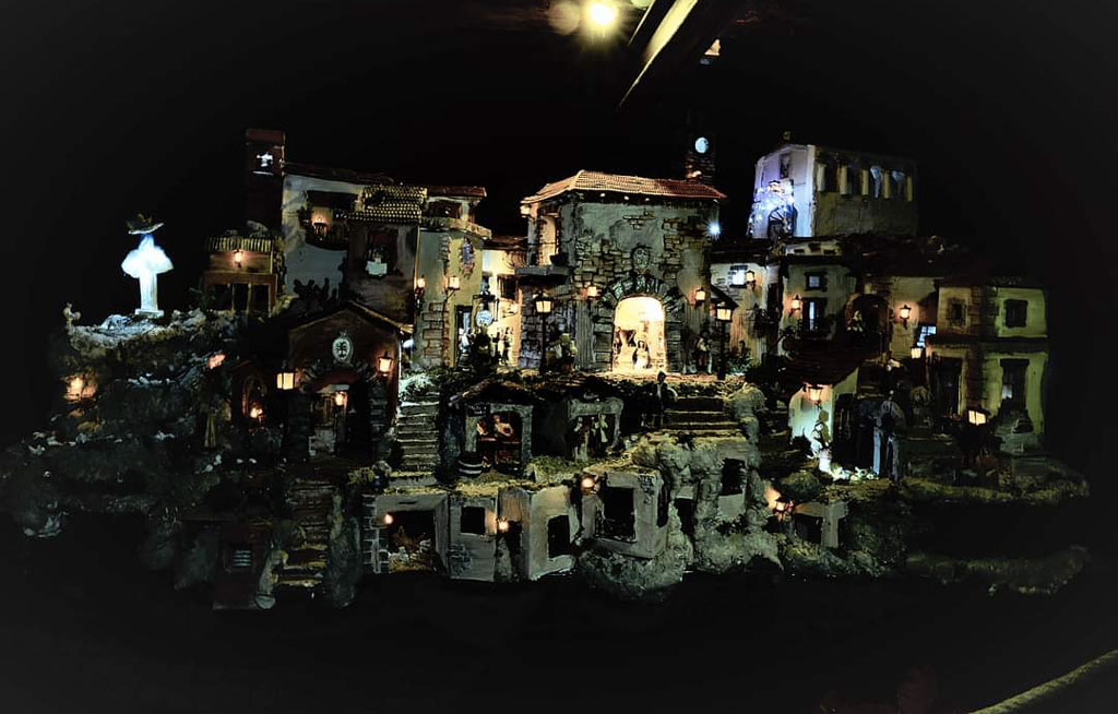 Presepe artistico ‘Dal buio alla luce’ realizzato a Montauro