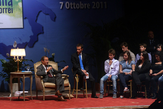 Lamezia, il presidente Fini incontra giovani e politici locali