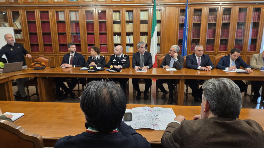 Piano anti-incendi, in prefettura vertice su prevenzione e coordinamento per l’estate 2026