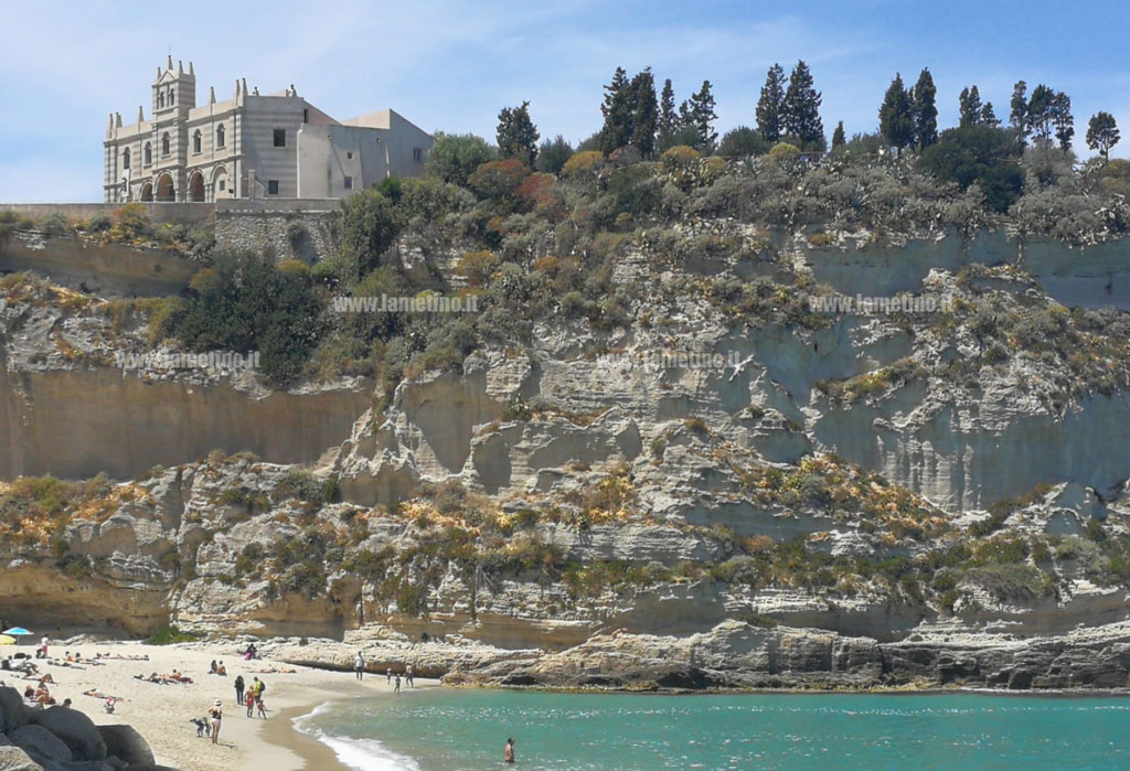 primi-tuffi-tropea-201911.jpg