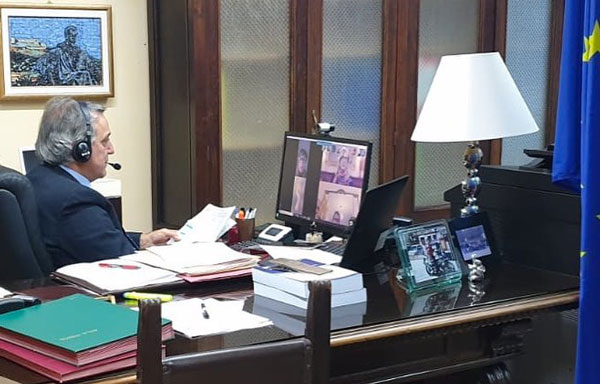 Primo consiglio di classe via skype d’Italia al liceo classico di Cosenza