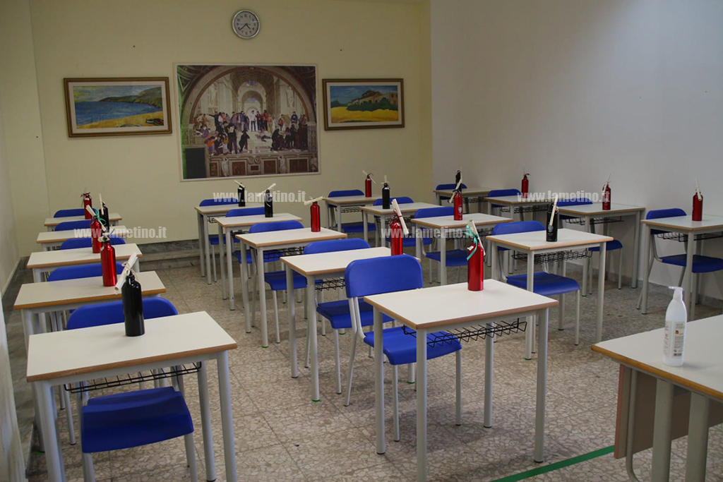 primo-giorno-di-scuola-lamezia-202125be386_d753c.jpg