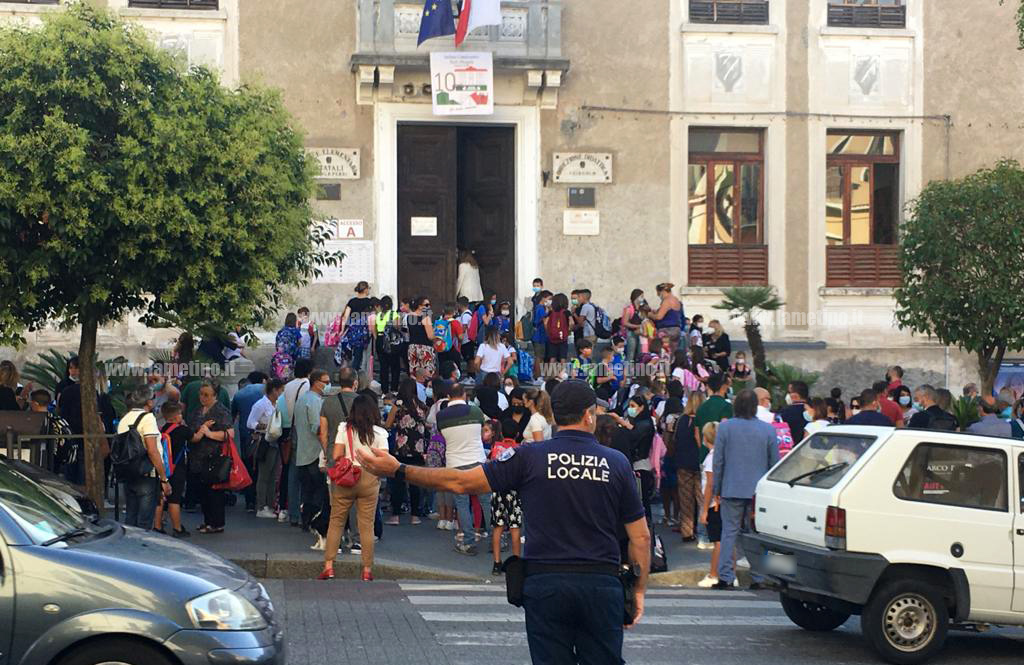 primo-giorno-di-scuola-lamezia-2021c573f_a68fc.jpg