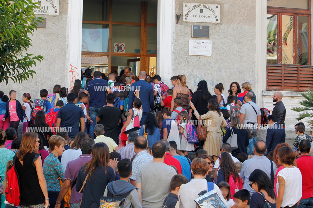 Lamezia, primo giorno di scuola per 13.347 studenti - VIDEO