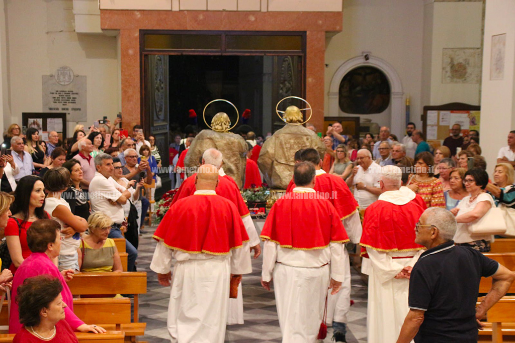 procession-4_182a1.jpg