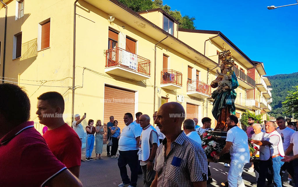 processione-conflenti-20233a258c8_e821e.jpg