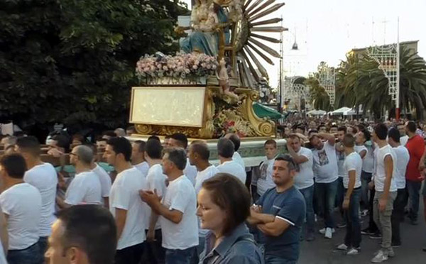 ‘Ndrangheta: processione spostata a Gambolò, sarebbe dovuta partire da casa di un arrestato