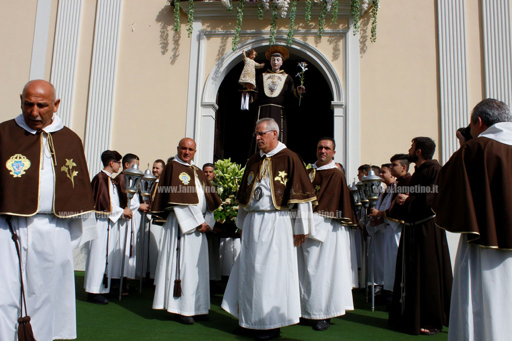processione_SantAntonio_2016_1.jpg