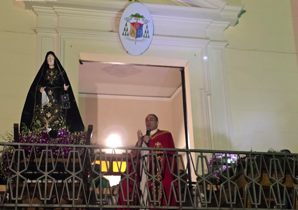 processione_da331.jpg