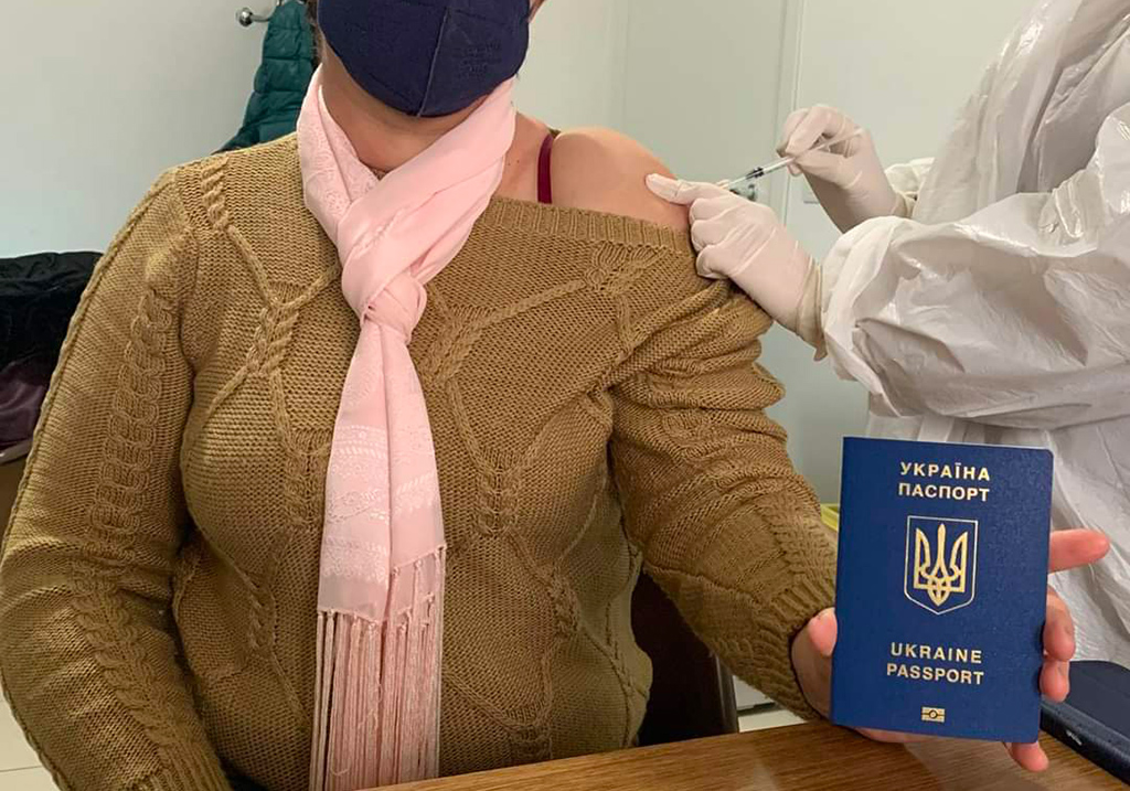 Iniziate in Calabria le vaccinazioni Covid per i rifugiati provenienti dall'Ucraina: "Nei loro occhi tanta paura"