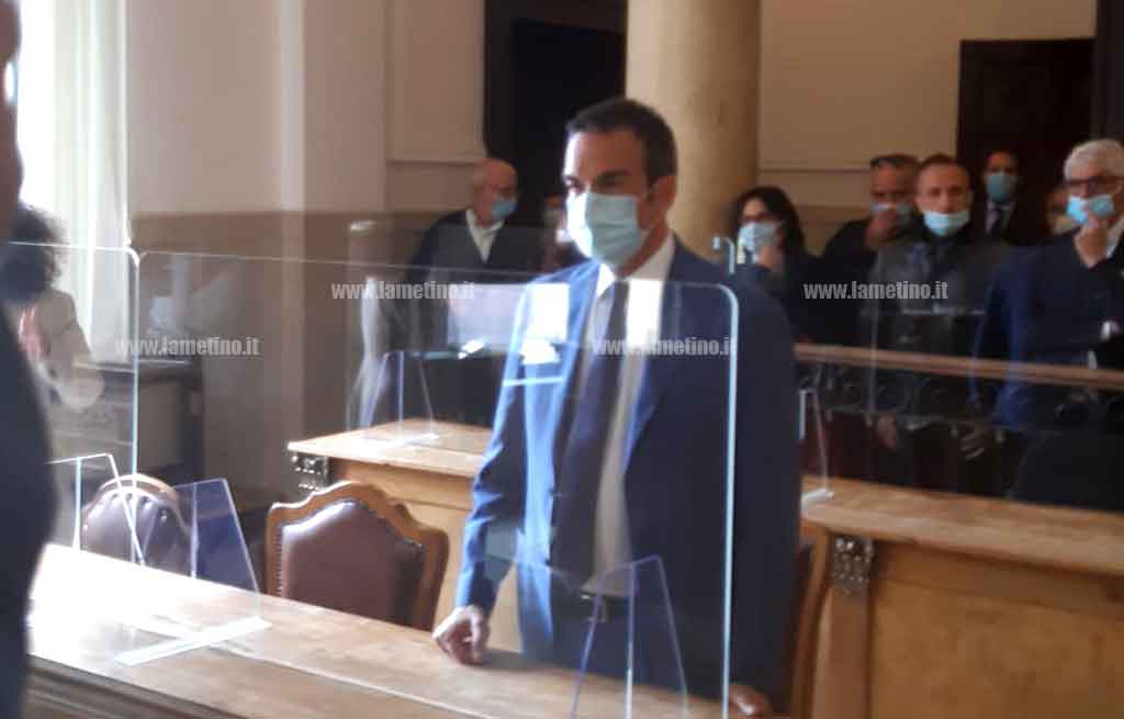 Regione, inizia l'era di Roberto Occhiuto alla presidenza della Calabria: "Subito al lavoro per avviare il cambiamento"