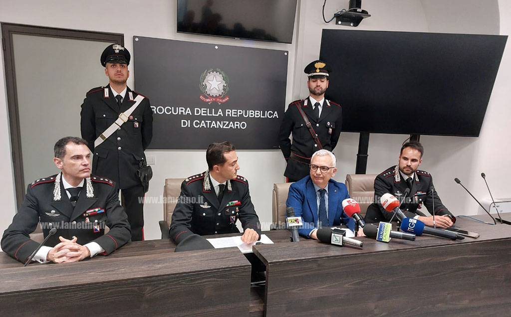 procura-catanzaro-oeprazione-9mag20238593ed6e351_6fb65.jpg