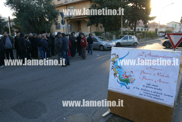 Lamezia: Protesta contro chiusura incrocio tra via del Progresso e via Fortunato