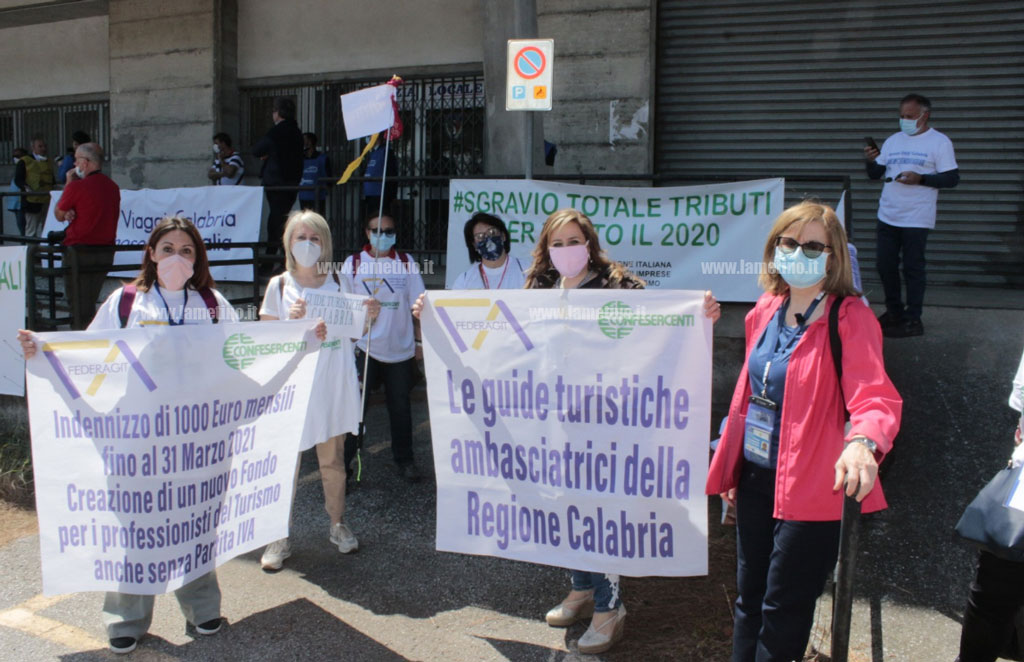 protesta-2020-lamezia-viaggi-3.jpg