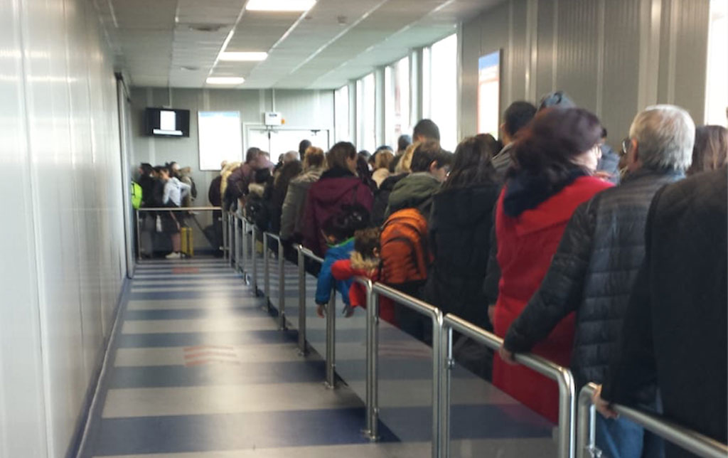 Lo Papa (Fisascat Cisl) su situazione lavoratori Vigilanza all'aeroporto di Lamezia: "Vogliamo poter festeggiare il Natale"