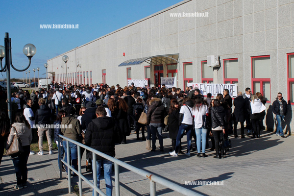 protesta-call-center-13-gen-2015.-4.jpg