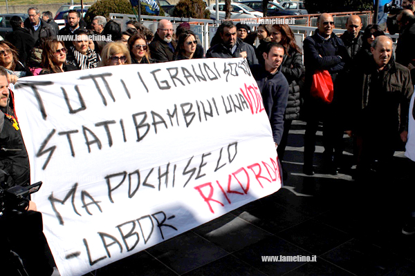 protesta-congiunta-lamezia-pediatria-ospedale.-5.jpg