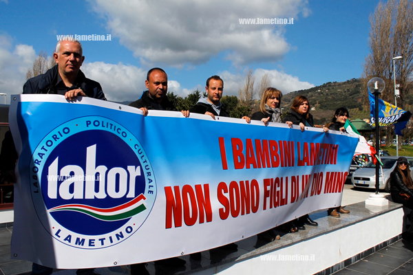protesta-congiunta-lamezia-pediatria-ospedale2.jpg