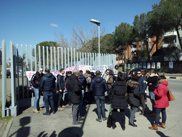 Vertenza Infocontact, monta protesta dei lavoratori