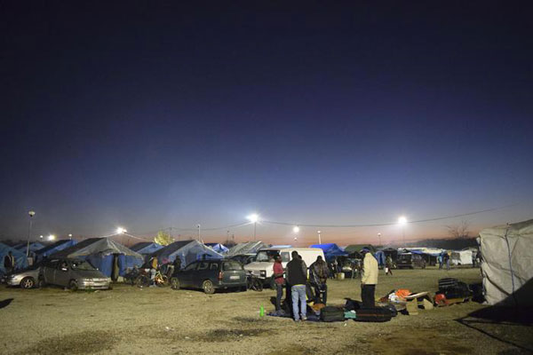 protesta-migranti_-san-ferdinando-3.jpg
