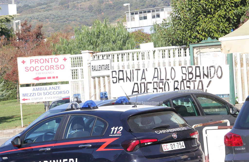 protesta-ospedale-11-novembre-2020.jpg