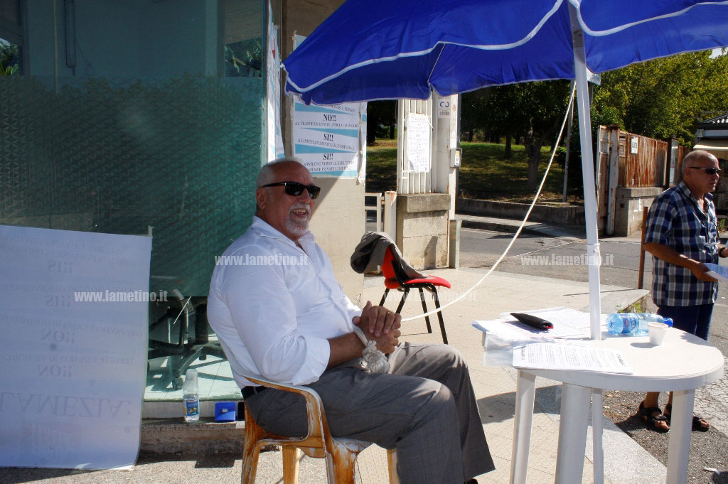 protesta-ospedale-21-8-15-3.jpg