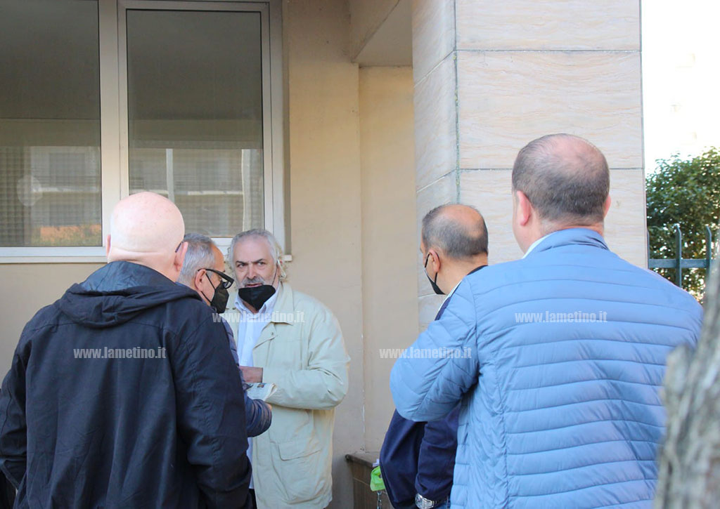 protesta-palmieri-tribunale-4522417b46cfe_f3f9b.jpg