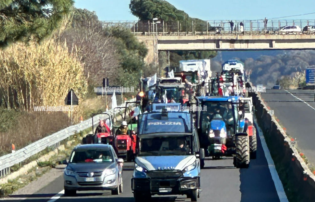 protesta-trattorib59e02-1_cefee.jpg