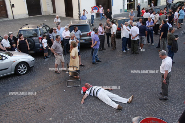 protesta_commerciante_200612
